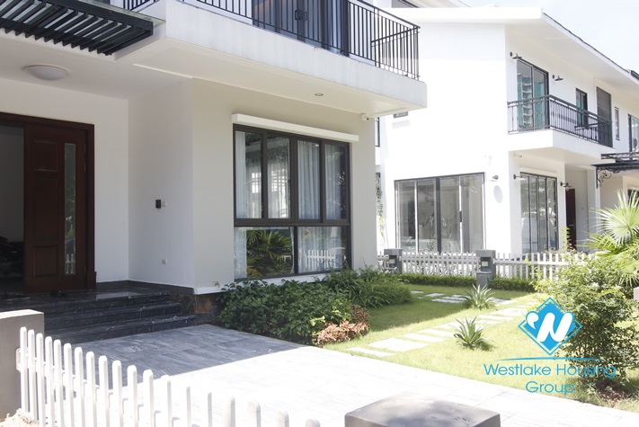 Luxury and Elegant private 04 bedrooms Villa near swimming pool for rent in Ecopark.